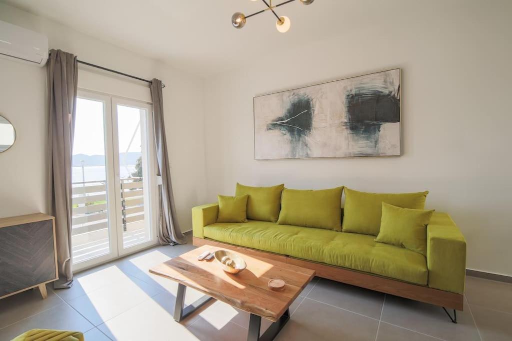 *oasis* Best View Jacuzzi New Central Apartment